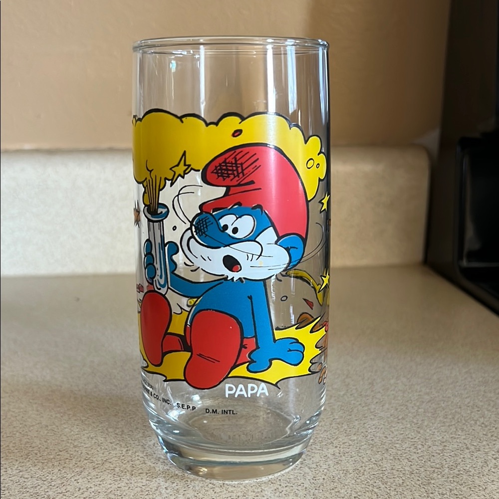 Papa Smurf Character Glass - 1982 Hardee’s